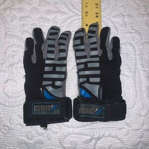 Black and Blue RADAR Gloves gym waterski lifting gloves